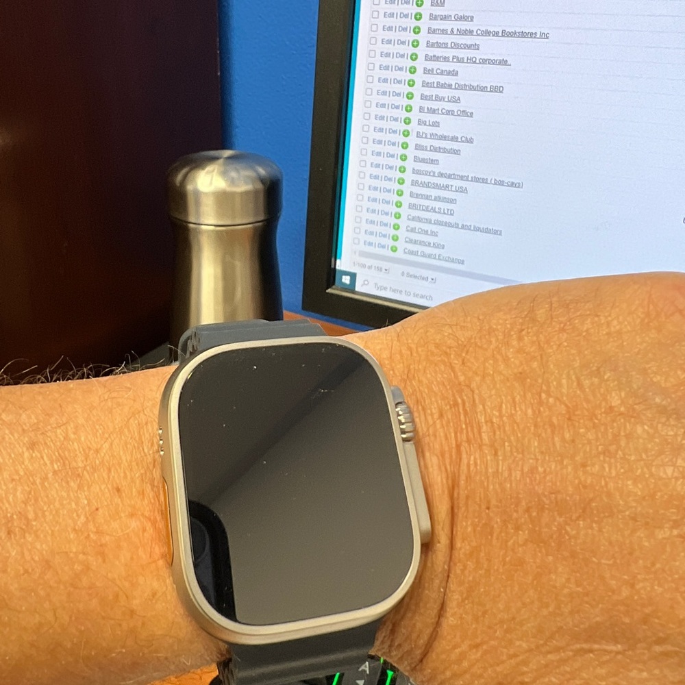 Apple Watch ultra black dove band